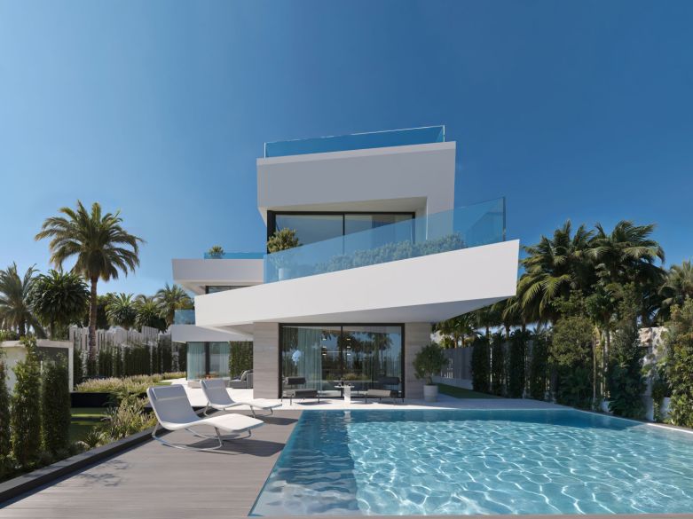 ¡Villas a estrenar en la parte baja de Calahonda - camine a todas partes!