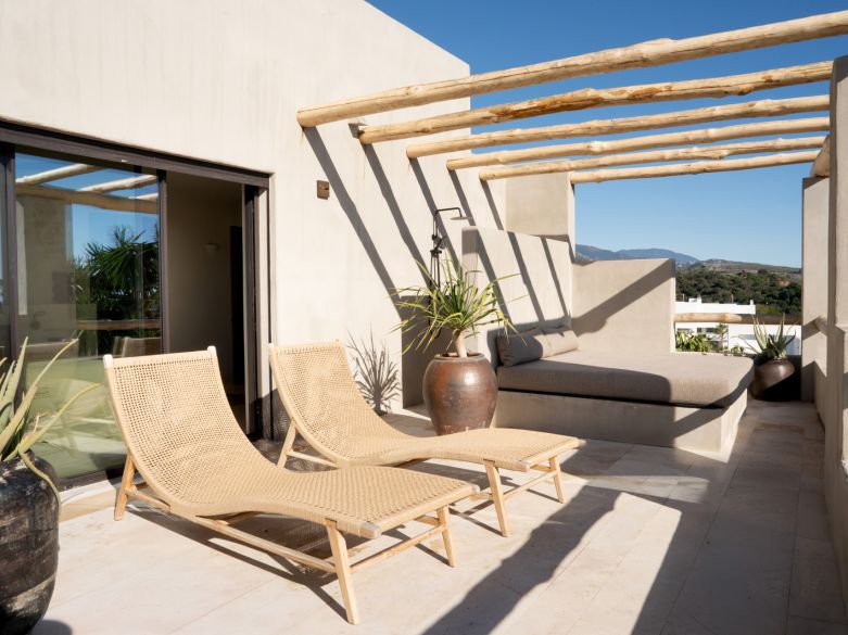 Elegancia exótica con vistas panorámicas al mar — Una obra maestra del diseño en Selwo