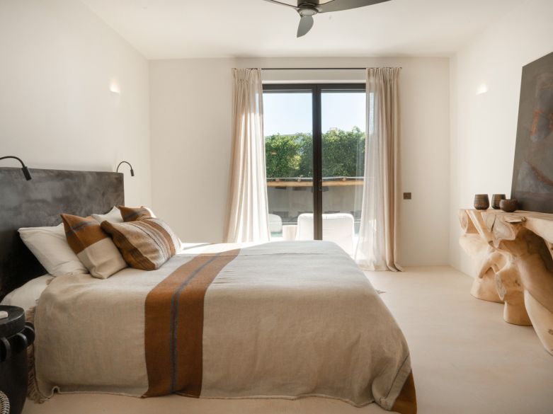 Elegancia exótica con vistas panorámicas al mar — Una obra maestra del diseño en Selwo