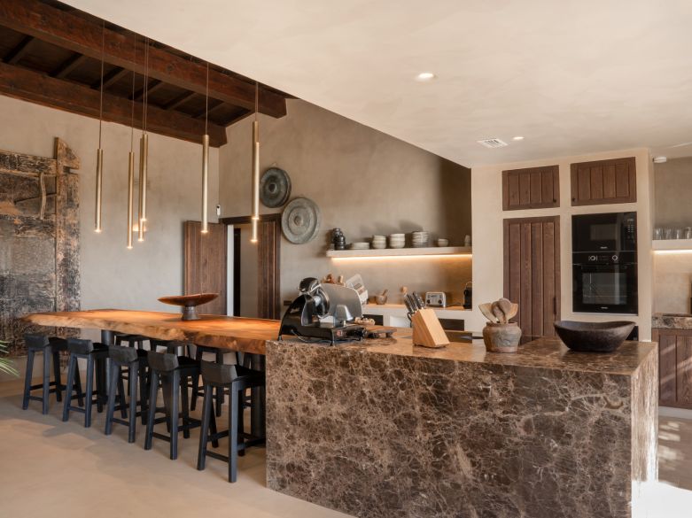 Elegancia exótica con vistas panorámicas al mar — Una obra maestra del diseño en Selwo