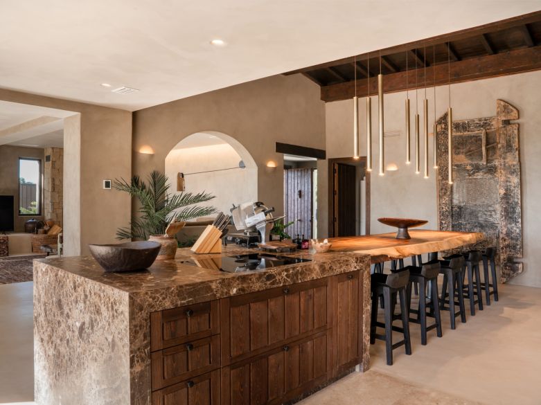 Elegancia exótica con vistas panorámicas al mar — Una obra maestra del diseño en Selwo