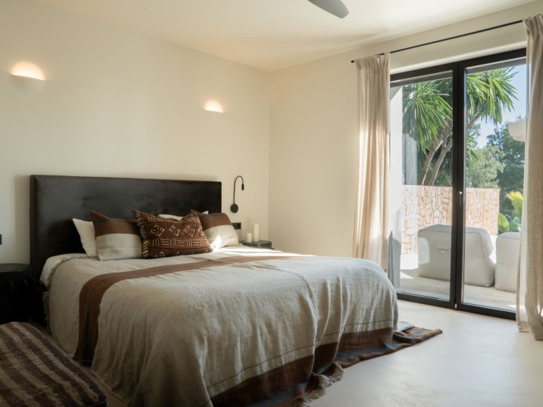 Elegancia exótica con vistas panorámicas al mar — Una obra maestra del diseño en Selwo