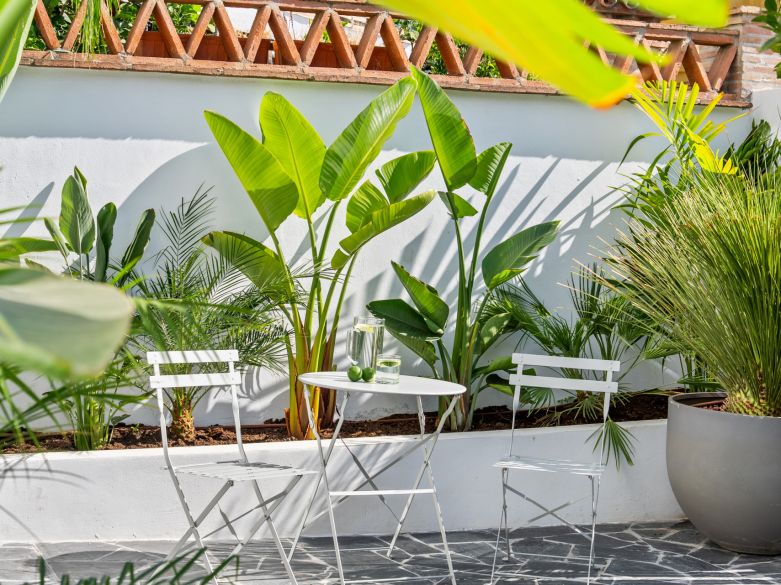 Elegante adosado con piscina privada en Nueva Andalucía