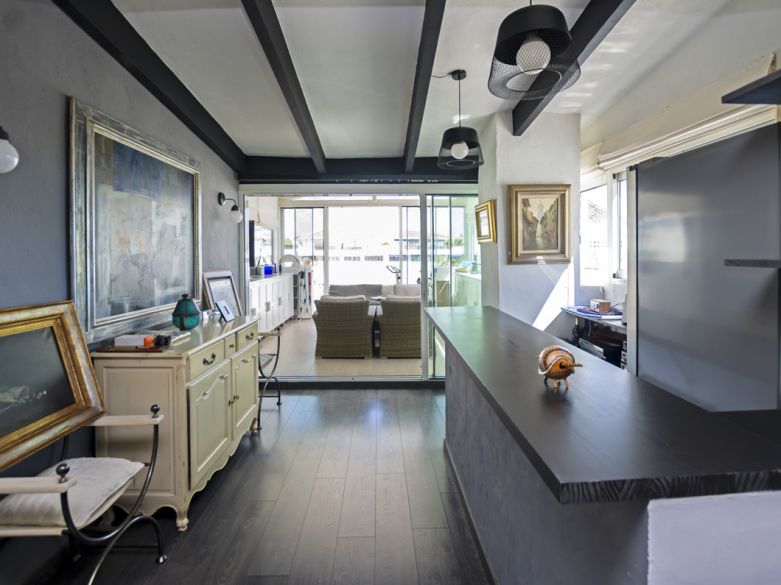 Elegant 3-Bedroom Penthouse in Jardines del Puerto, Puerto Banús