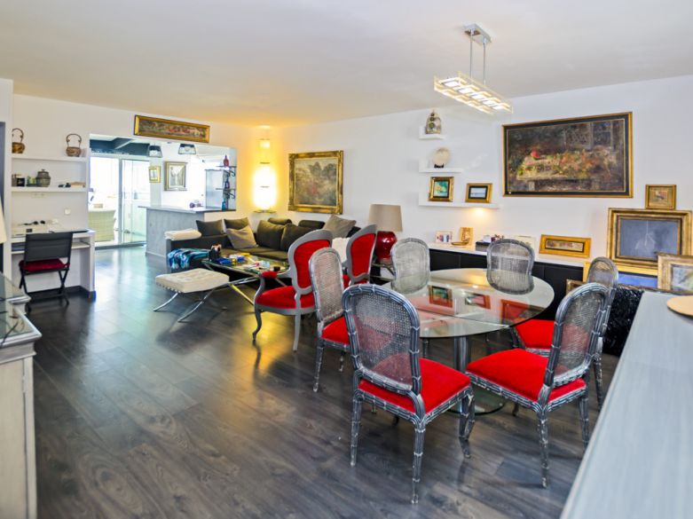 Ático elegante de 3 dormitorios en Jardines del Puerto, Puerto Banús