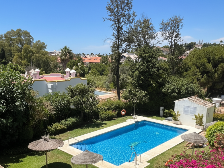 Bright south facing, recently renovated two bedroom apartment located in Artola Baja, Marbella