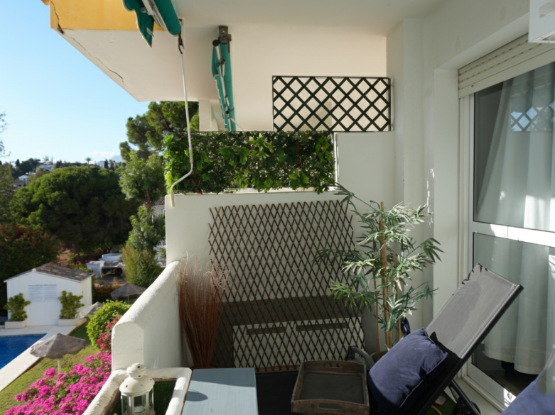Bright south facing, recently renovated two bedroom apartment located in Artola Baja, Marbella