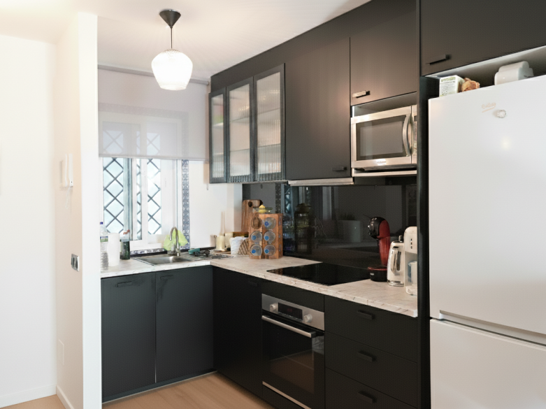 Bright south facing, recently renovated two bedroom apartment located in Artola Baja, Marbella