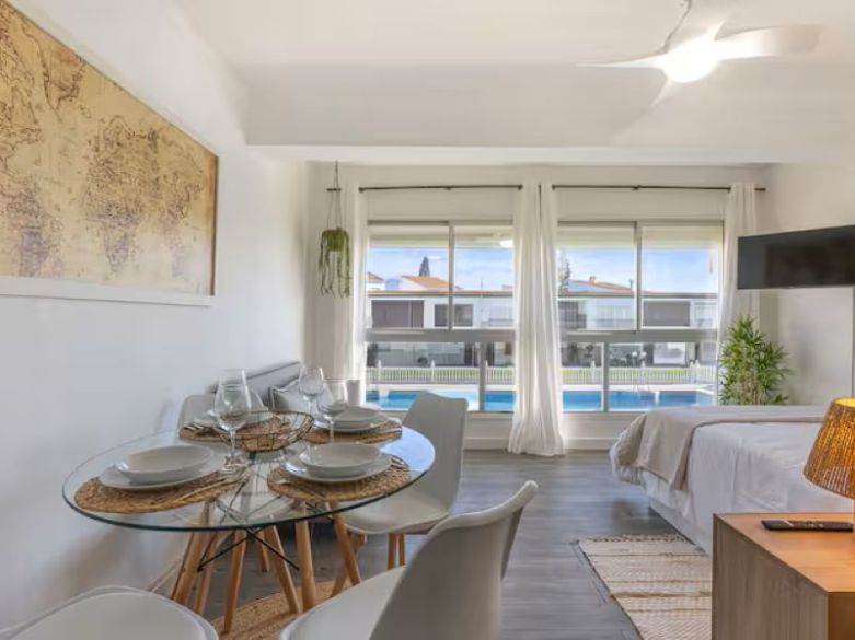 STUDIO LÄGENHET VID STRANDEN