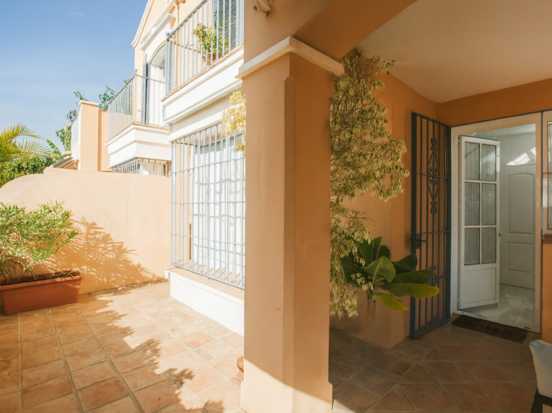 THE CAPRICHO  -Zona Guadalpin – Marbella – Golden Mile