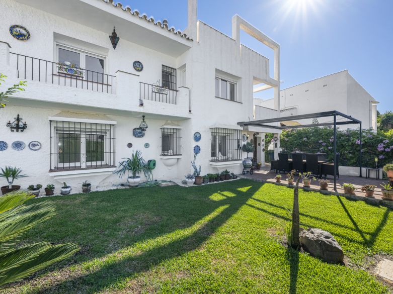 Encantadora Casa Independiente en La Duquesa