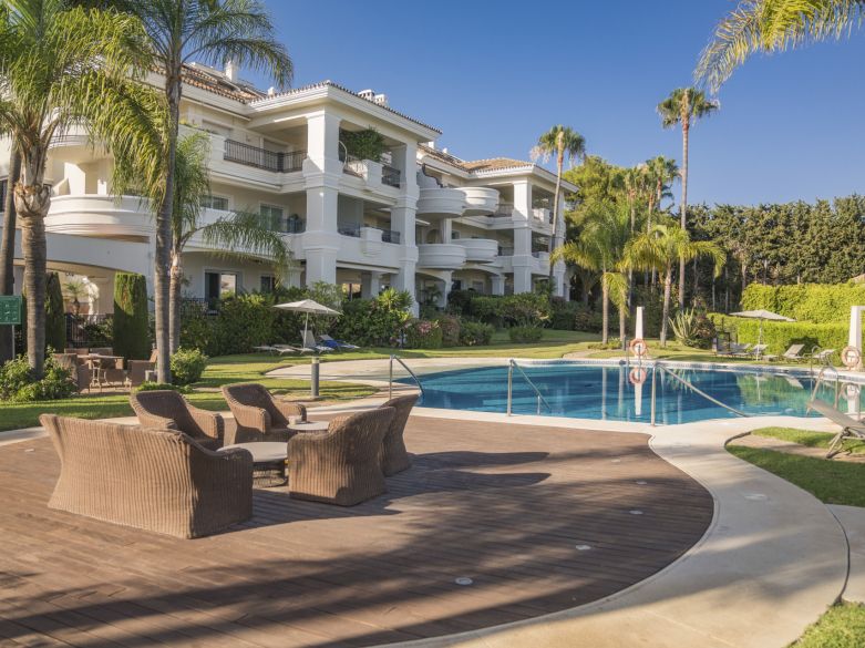 Appartement de luxe au rez-de-chaussée à vendre à Altos Reales, Sierra Blanca – Marbella Golden Mile