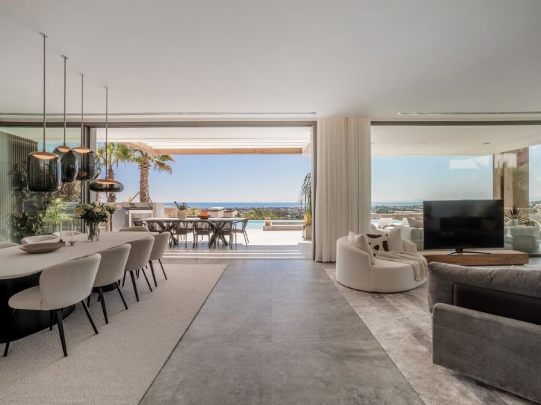 Luksusowa willa z panoramicznym widokiem na morze, prywatnym spa, kinem oraz stylem życia jak w kurorcie