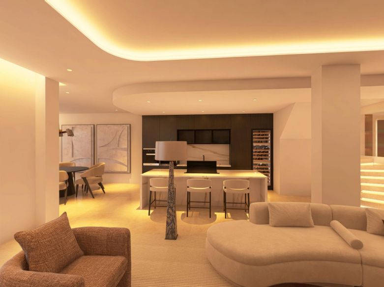 Elegantes Duplex-Penthouse an der Goldenen Meile mit Panoramaterrassen, Sauna & Jacuzzi