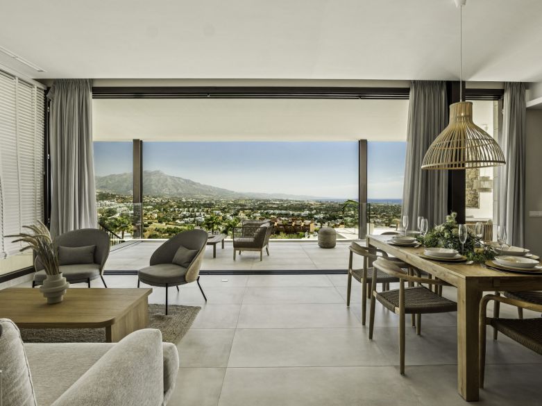 Casa Enea, villa moderna con vistas panorámicas en Be Lagom