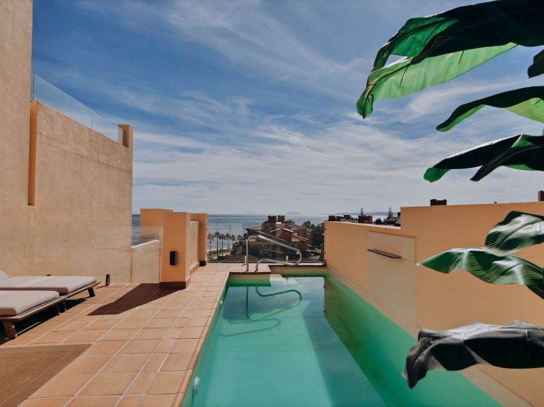 3 bedroom duplex with private pool on the beach